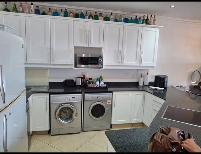 3 BEDROOM SECTIONAL TITLE FOR SALE IN UVONGO BEACH